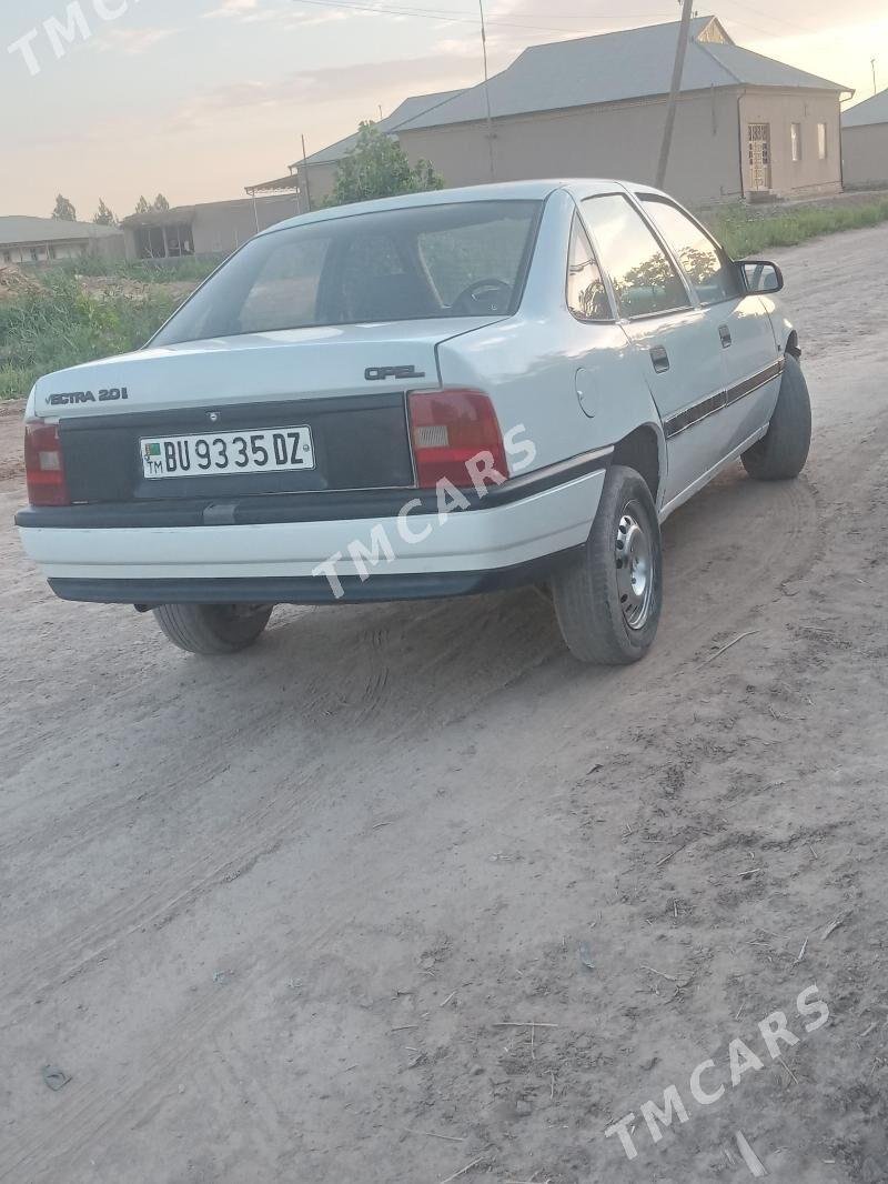 Opel Vectra 1989 - 24 000 TMT - Gurbansoltan Eje - img 4