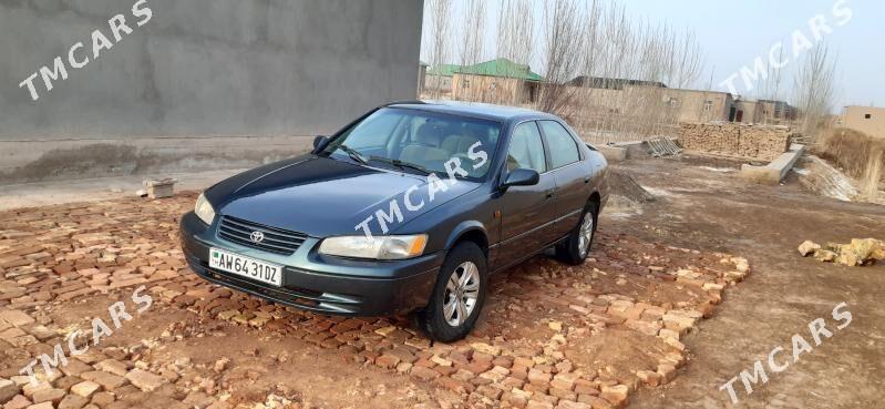 Toyota Camry 1998 - 115 000 TMT - Köneürgenç - img 3