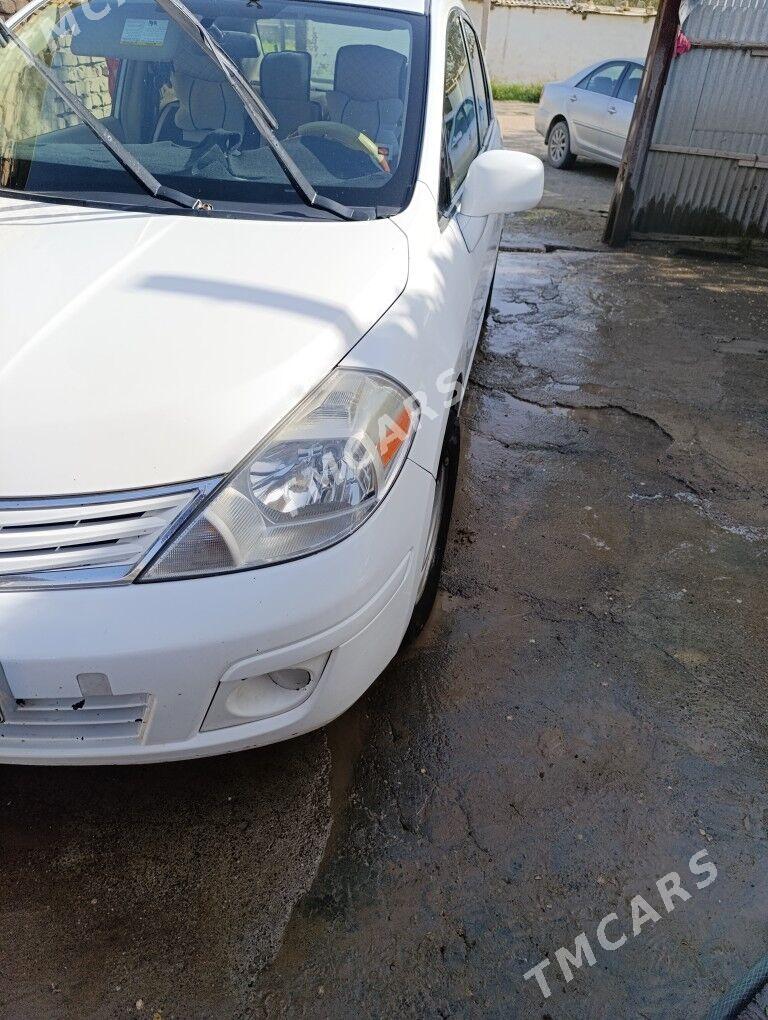 Nissan Versa 2009 - 80 000 TMT - Тагтабазар - img 2