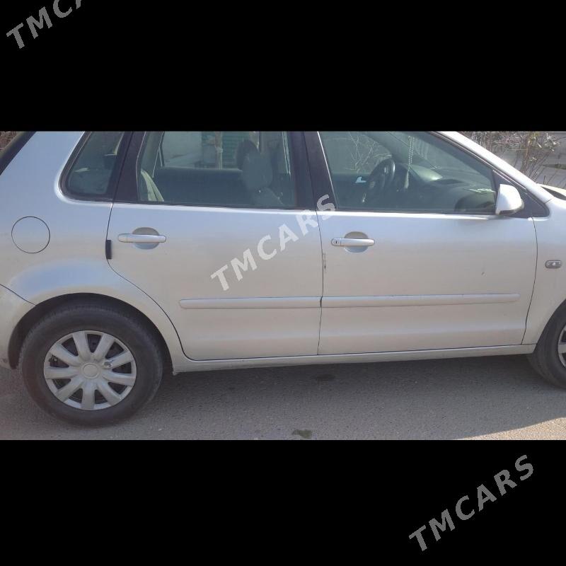 Volkswagen Polo 2003 - 40 000 TMT - Ашхабад - img 2