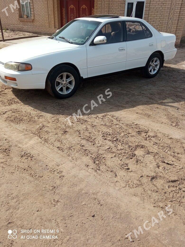 Toyota Camry 1995 - 95 000 TMT - Dänew - img 3