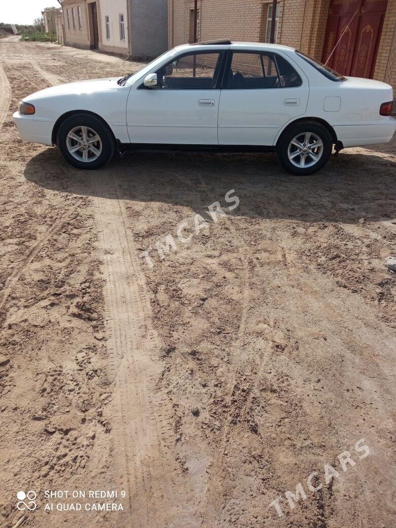 Toyota Camry 1995 - 95 000 TMT - Dänew - img 2