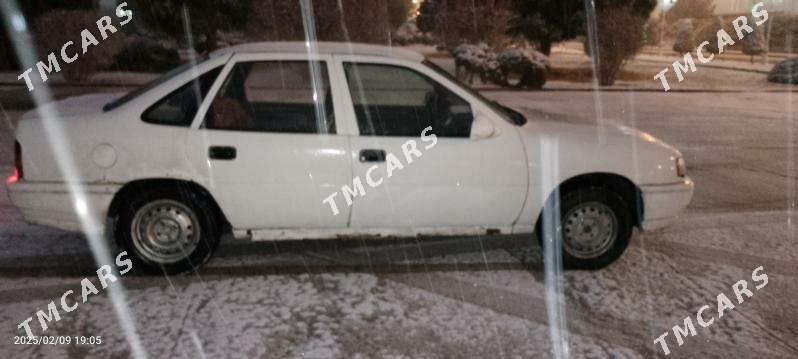 Opel Vectra 1990 - 25 000 TMT - Ак-Бугдайский этрап - img 3