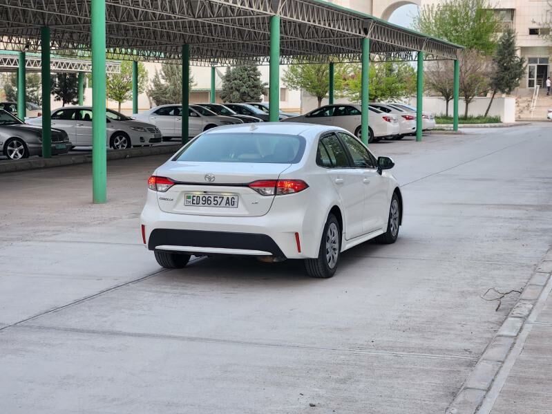 Toyota Corolla 2019 - 245 000 TMT - Aşgabat - img 8