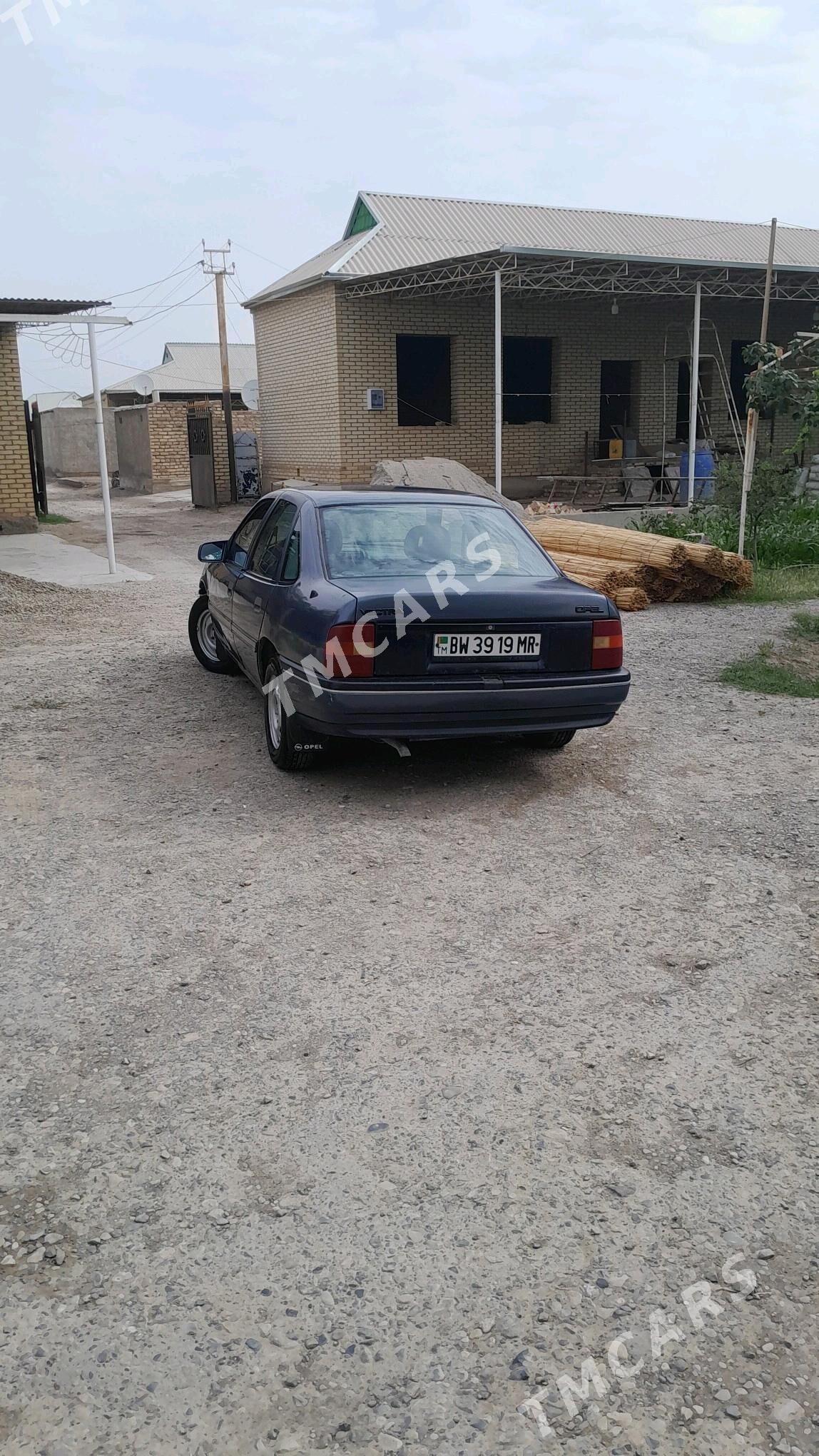 Opel Vectra 1989 - 20 000 TMT - Мары - img 2
