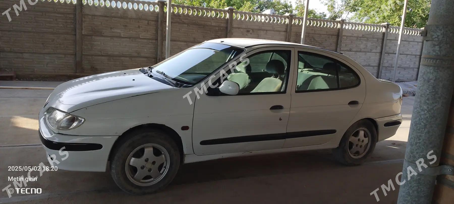 Renault Megane 2 1999 - 40 000 TMT - Мургап - img 3