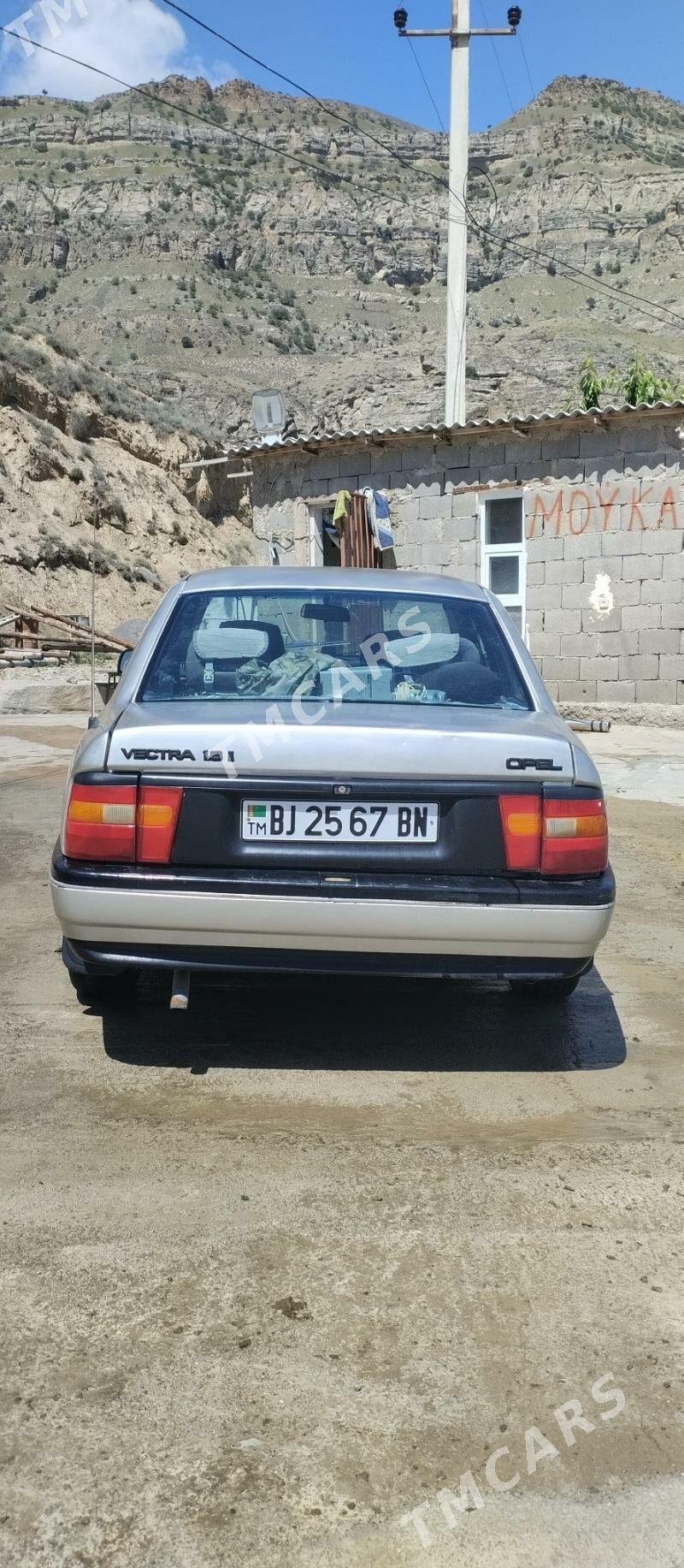 Opel Vectra 1989 - 25 000 TMT - Махтумкули - img 4