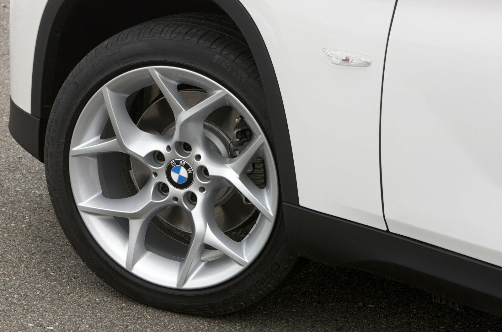 BMW X1 2010 - 215 000 TMT - Aşgabat - img 5