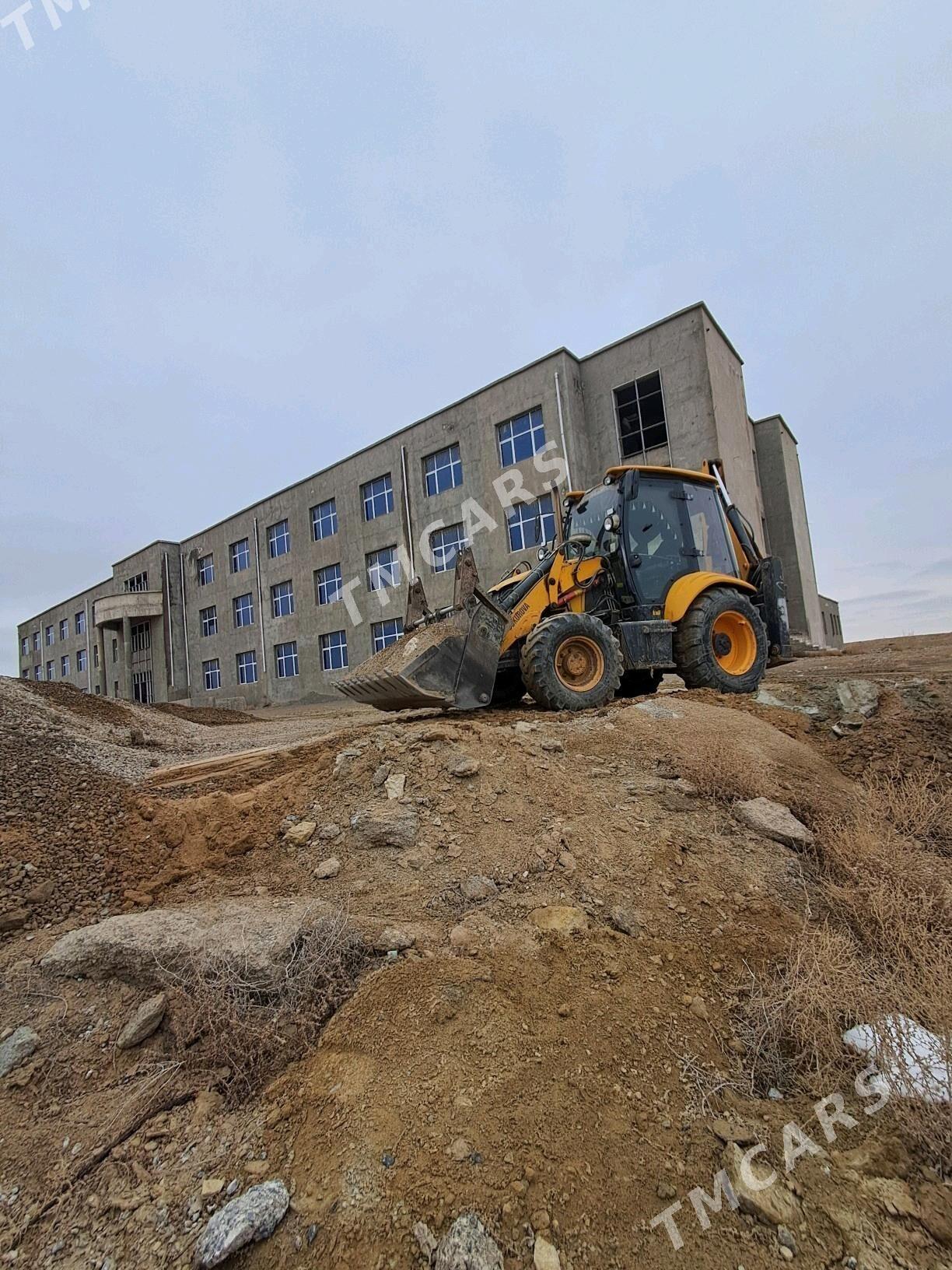JCB 3CX ECO 2012 - 650 000 TMT - Дарганата - img 6