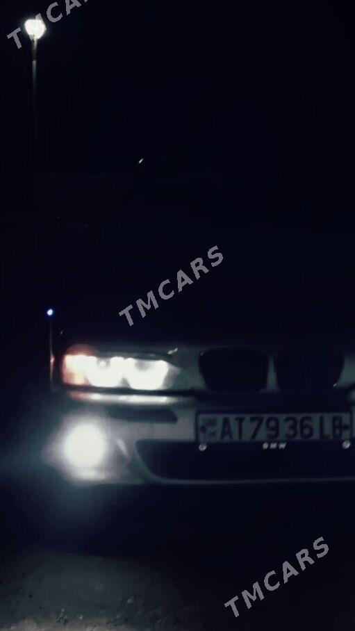 BMW 528 2000 - 80 000 TMT - Фарап - img 1