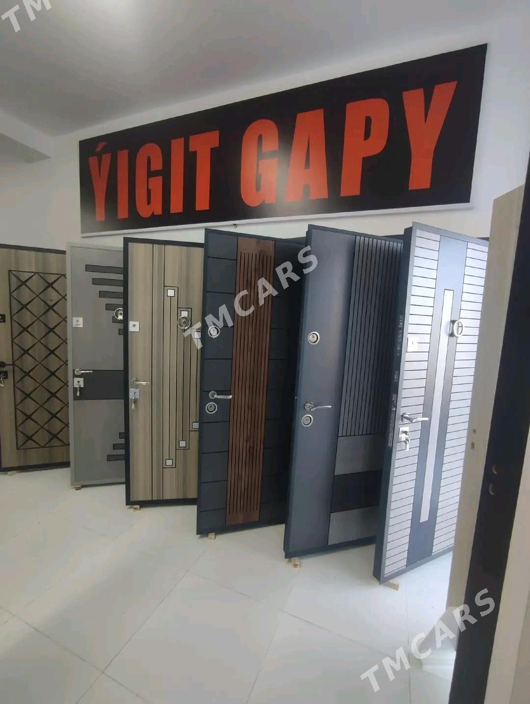 Anew Ŷigit gapy 12 ay garasarn - Анев - img 2
