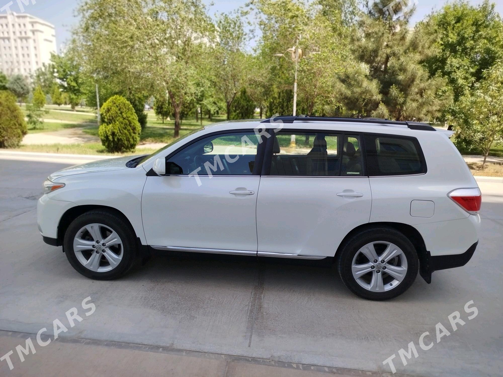 Toyota Highlander 2012 - 350 000 TMT - Aşgabat - img 9