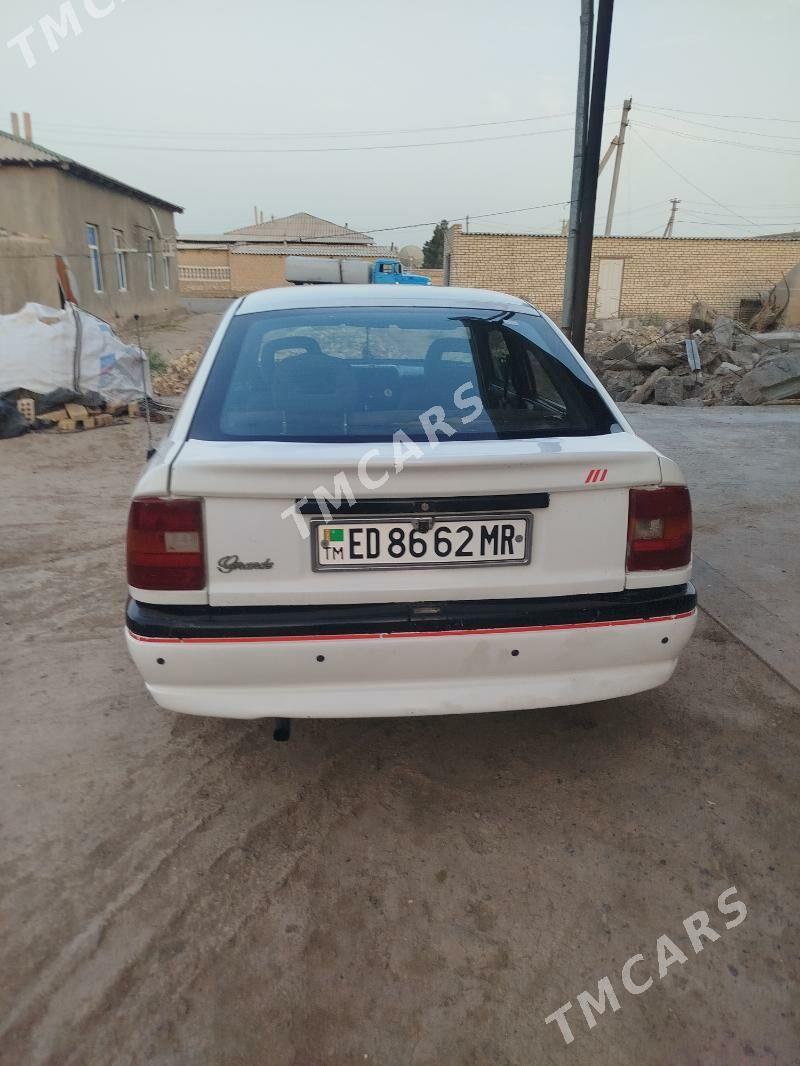 Opel Astra 1990 - 26 000 TMT - Мары - img 4