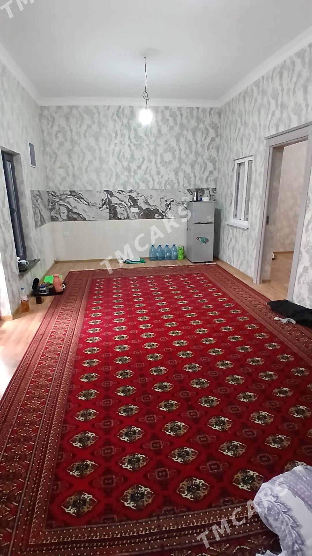 Hitrowka Finski 42m² 4 komnat - Aşgabat - img 2