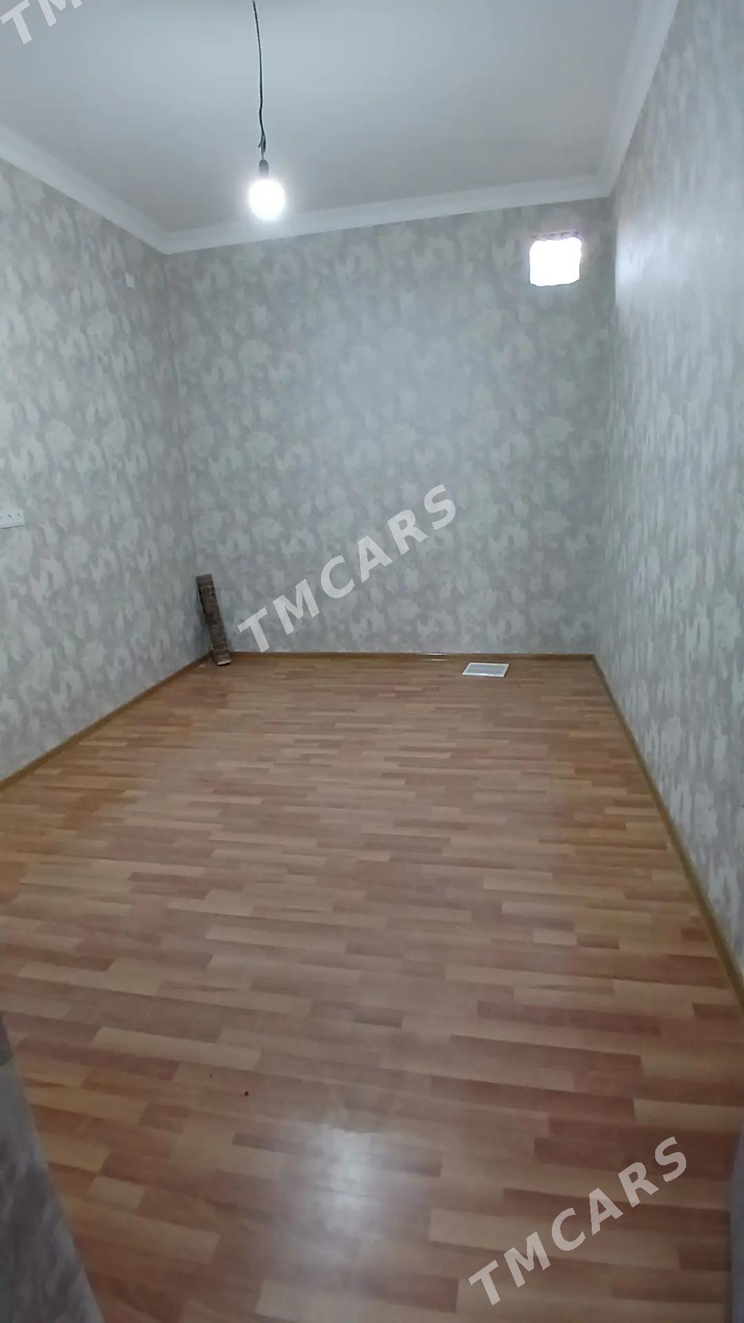 Hitrowka Finski 42m² 4 komnat - Aşgabat - img 3