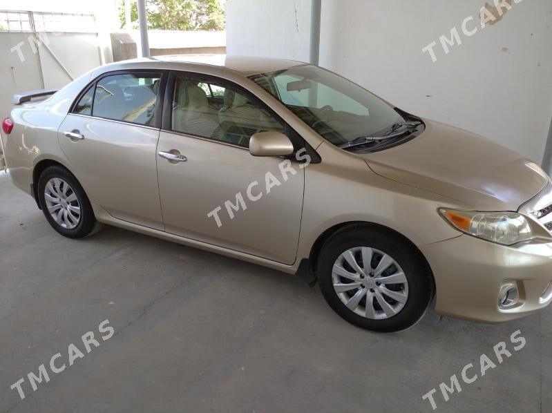 Toyota Corolla 2013 - 150 000 TMT - Тагтабазар - img 2