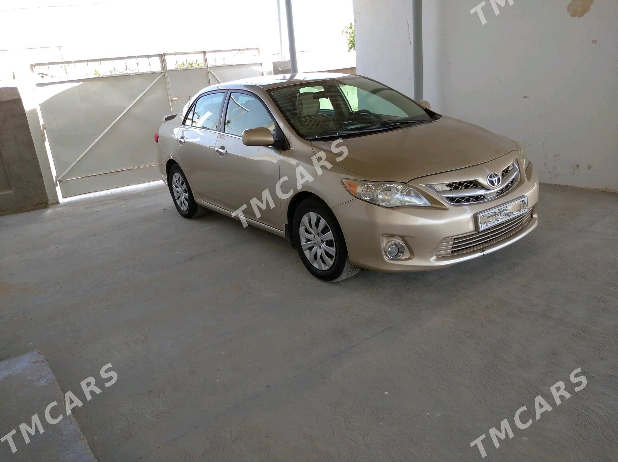 Toyota Corolla 2013 - 150 000 TMT - Тагтабазар - img 5