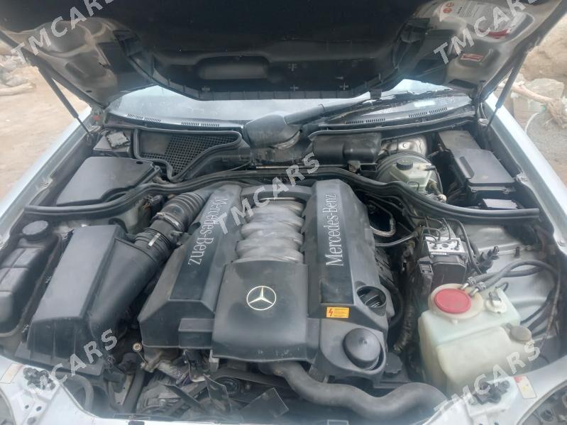 Mercedes-Benz E430 2000 - 80 000 TMT - Болдумсаз - img 3