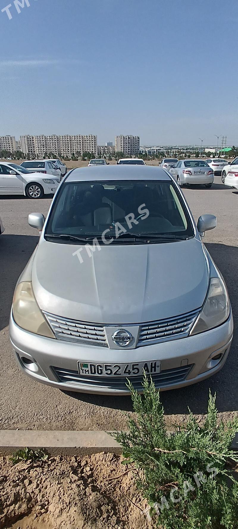 Nissan Versa 2010 - 88 000 TMT - Кака - img 5