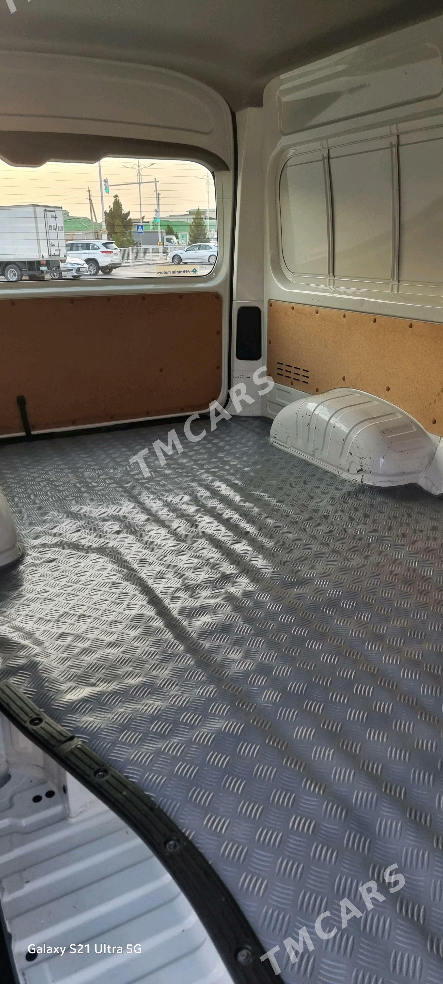 Toyota Hiace 2021 - 521 000 TMT - Хитровка - img 2