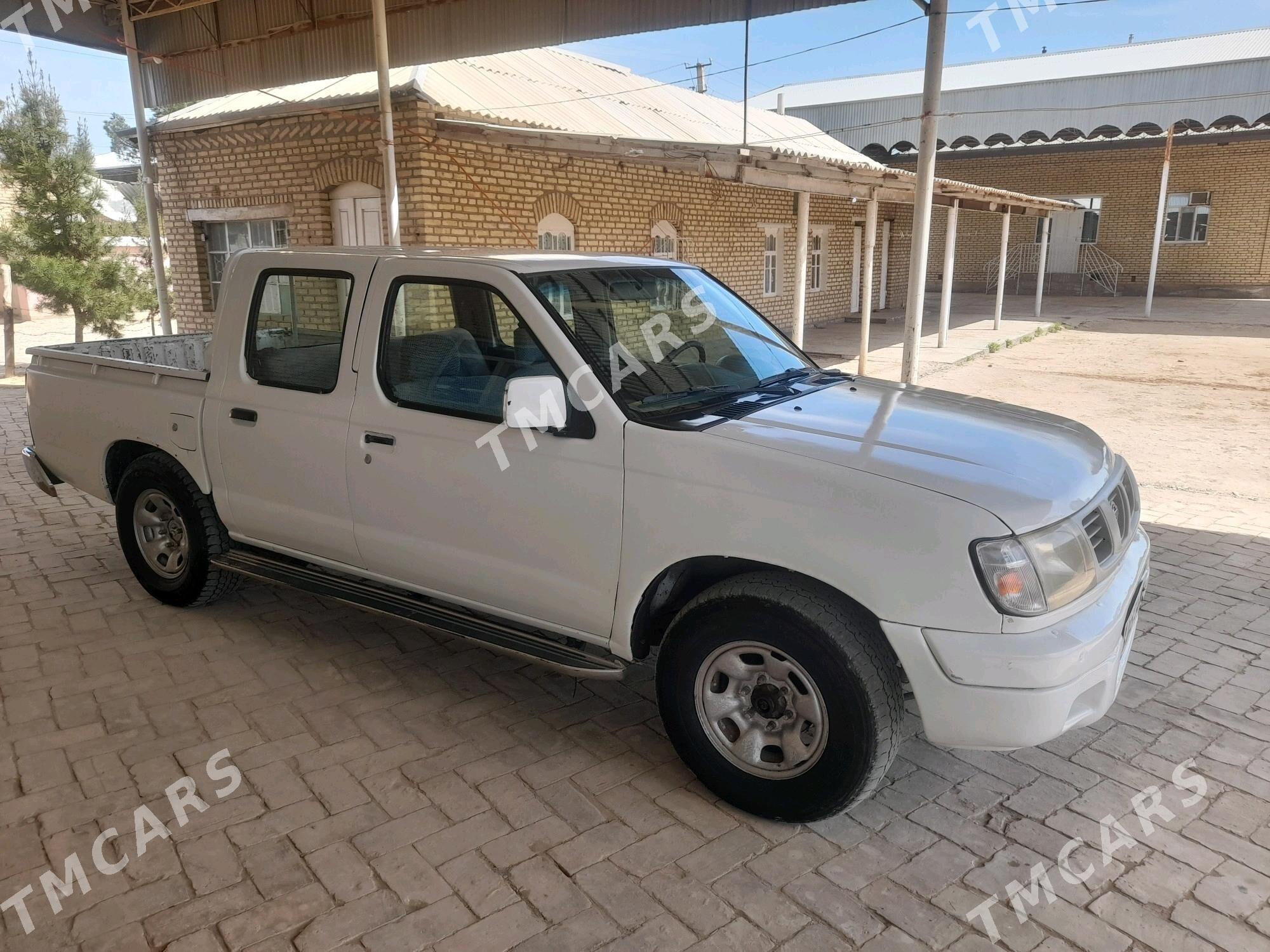 Nissan Navara 2001 - 80 000 TMT - Baýramaly - img 7