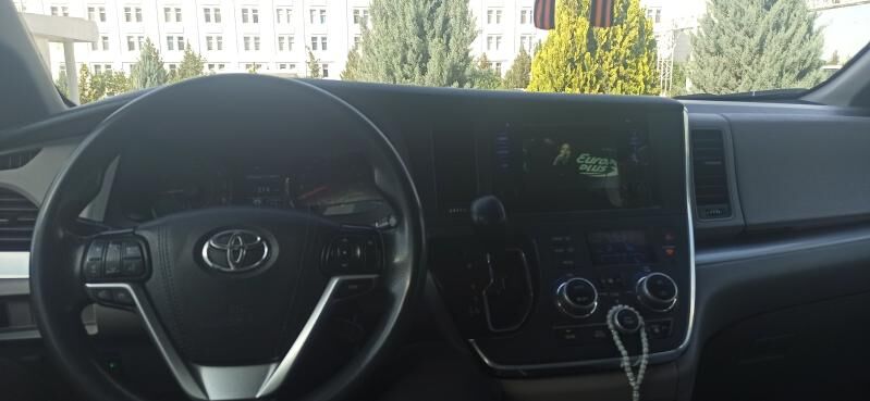 Toyota Sienna 2016 - 370 000 TMT - Aşgabat - img 6