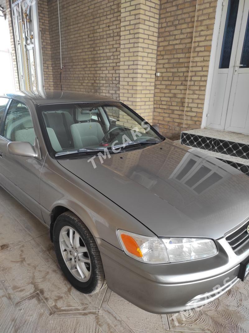 Toyota Camry 2000 - 135 000 TMT - Kerki - img 3