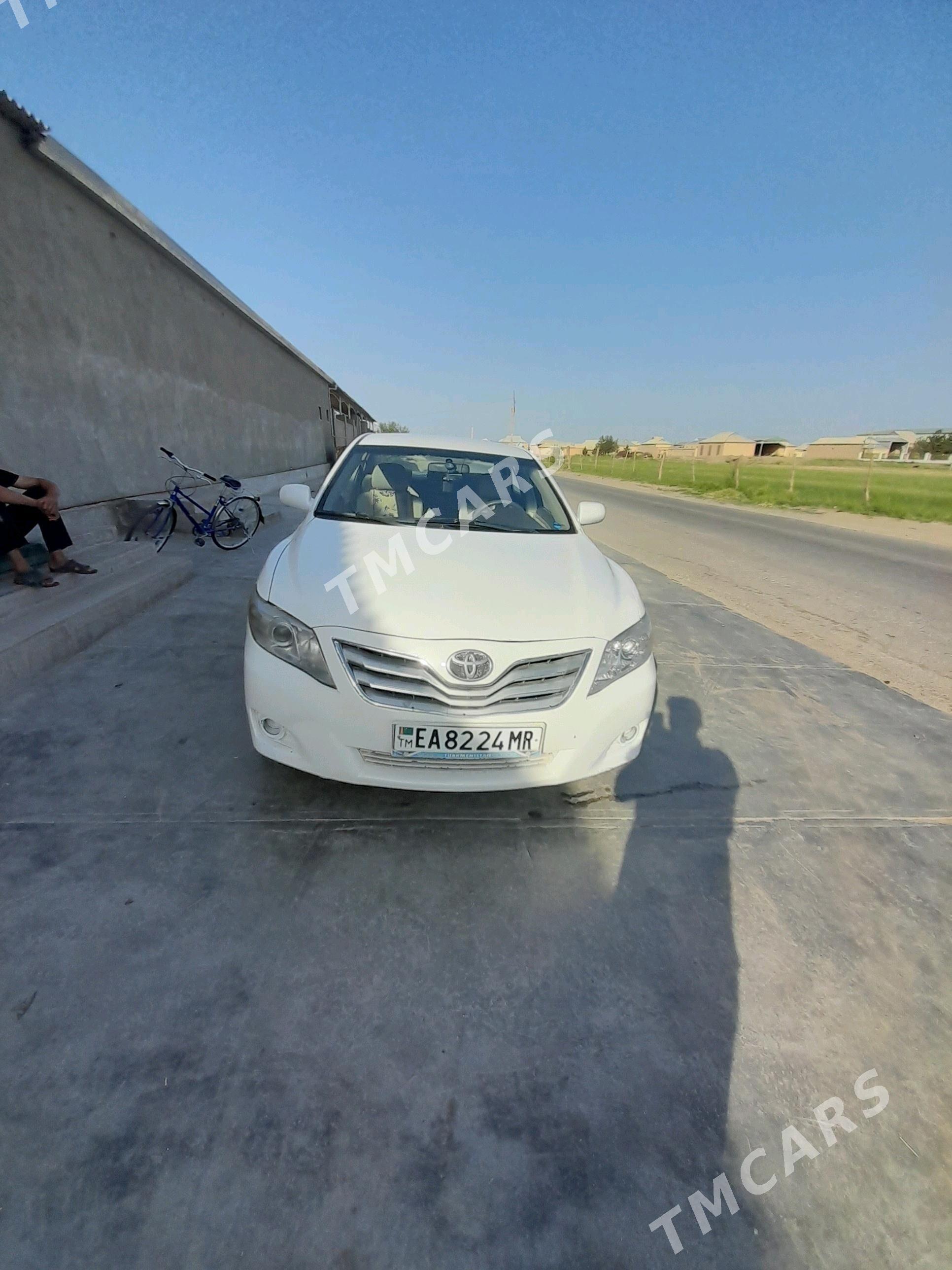 Toyota Camry 2009 - 115 000 TMT - Сакарчага - img 3
