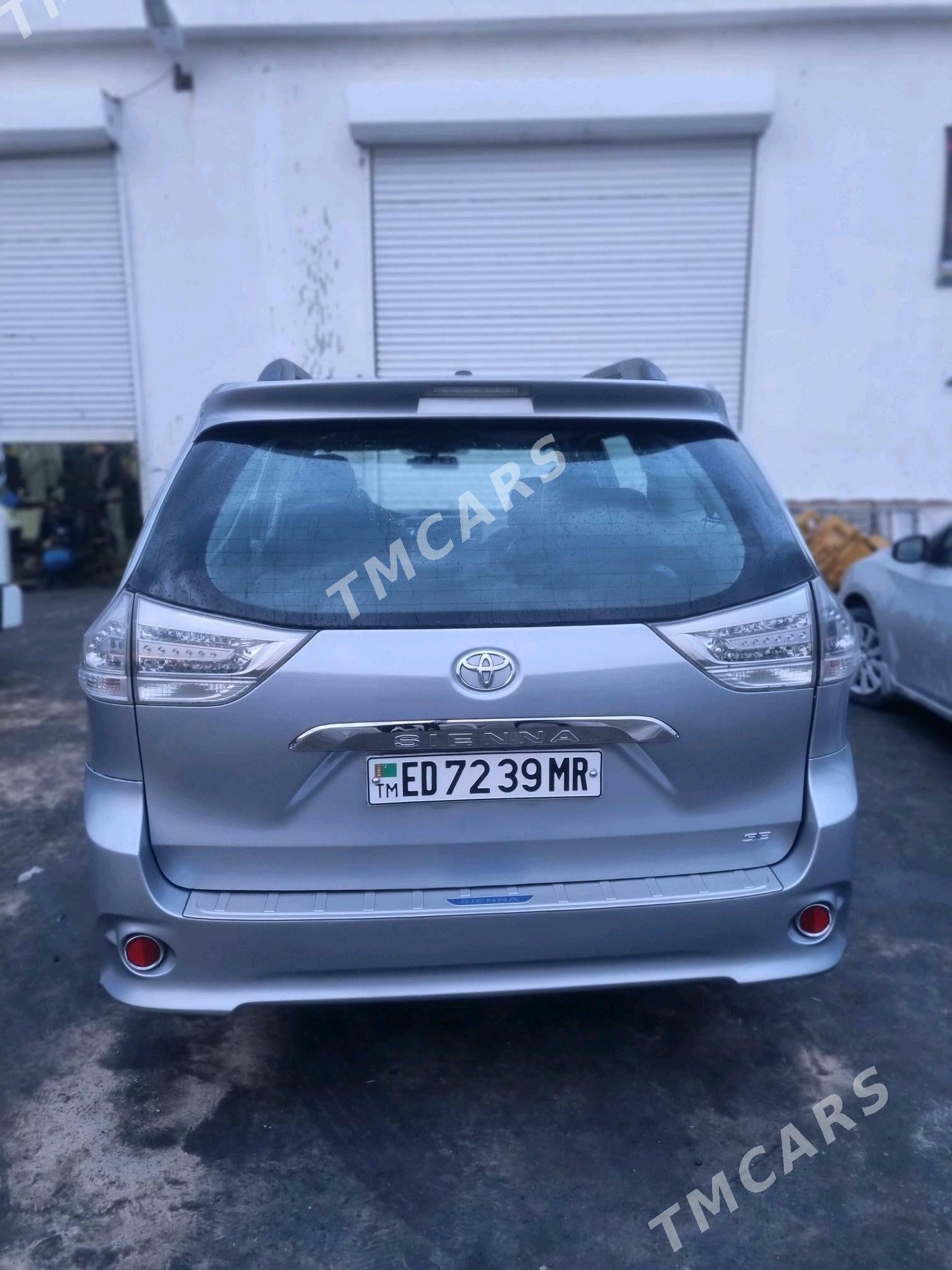 Toyota Sienna 2011 - 300 000 TMT - Murgap - img 5