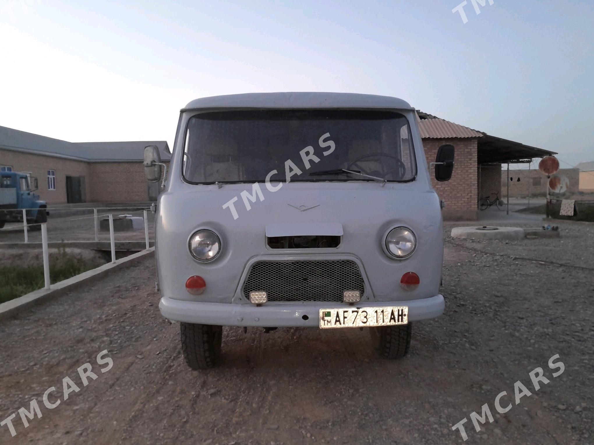 UAZ 452 1992 - 45 000 TMT - Серахс - img 1