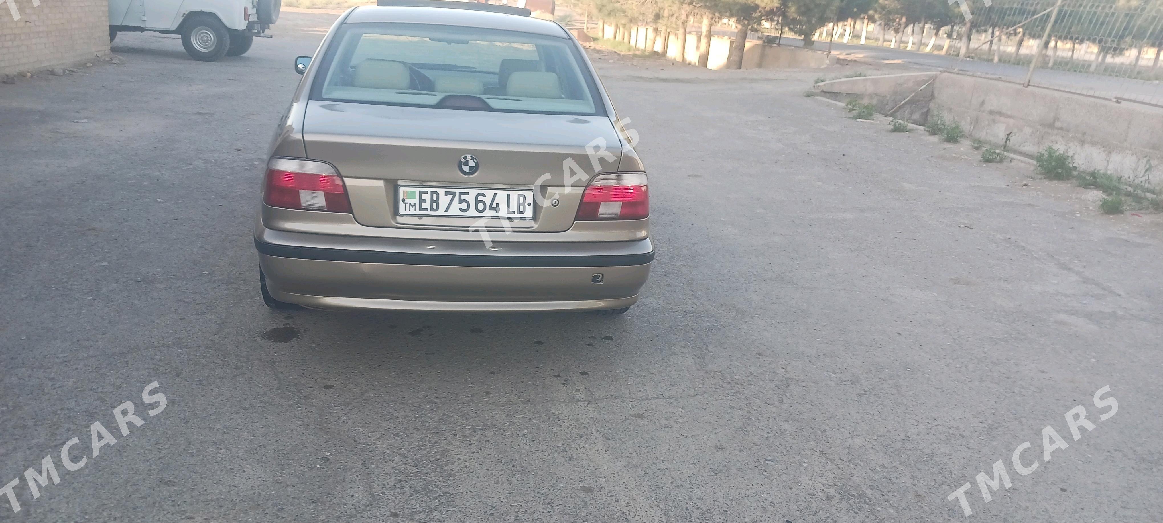 BMW 528 2000 - 110 000 TMT - Сакар - img 4