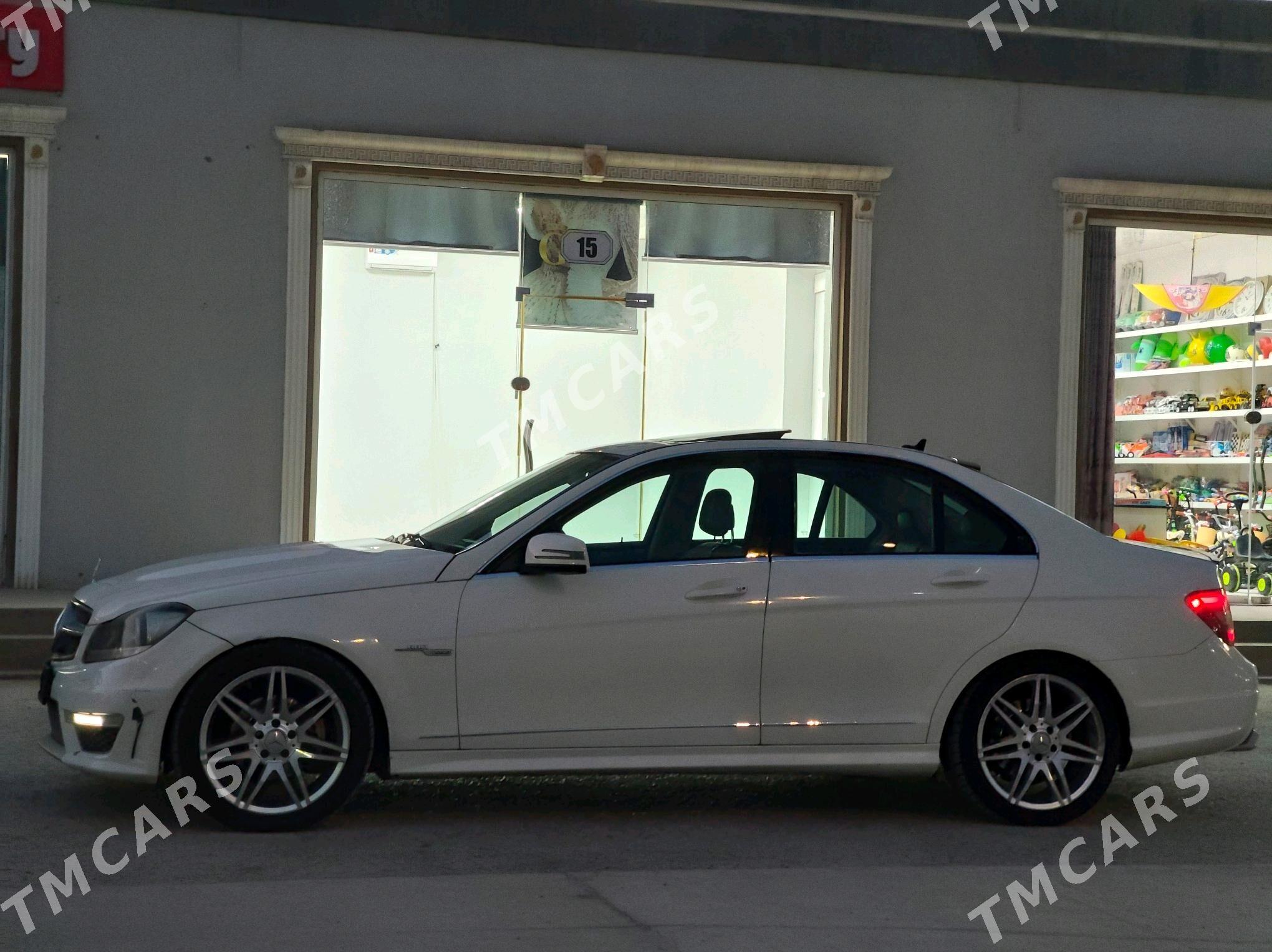 Mercedes-Benz C350 2012 - 170 000 TMT - Теджен - img 3