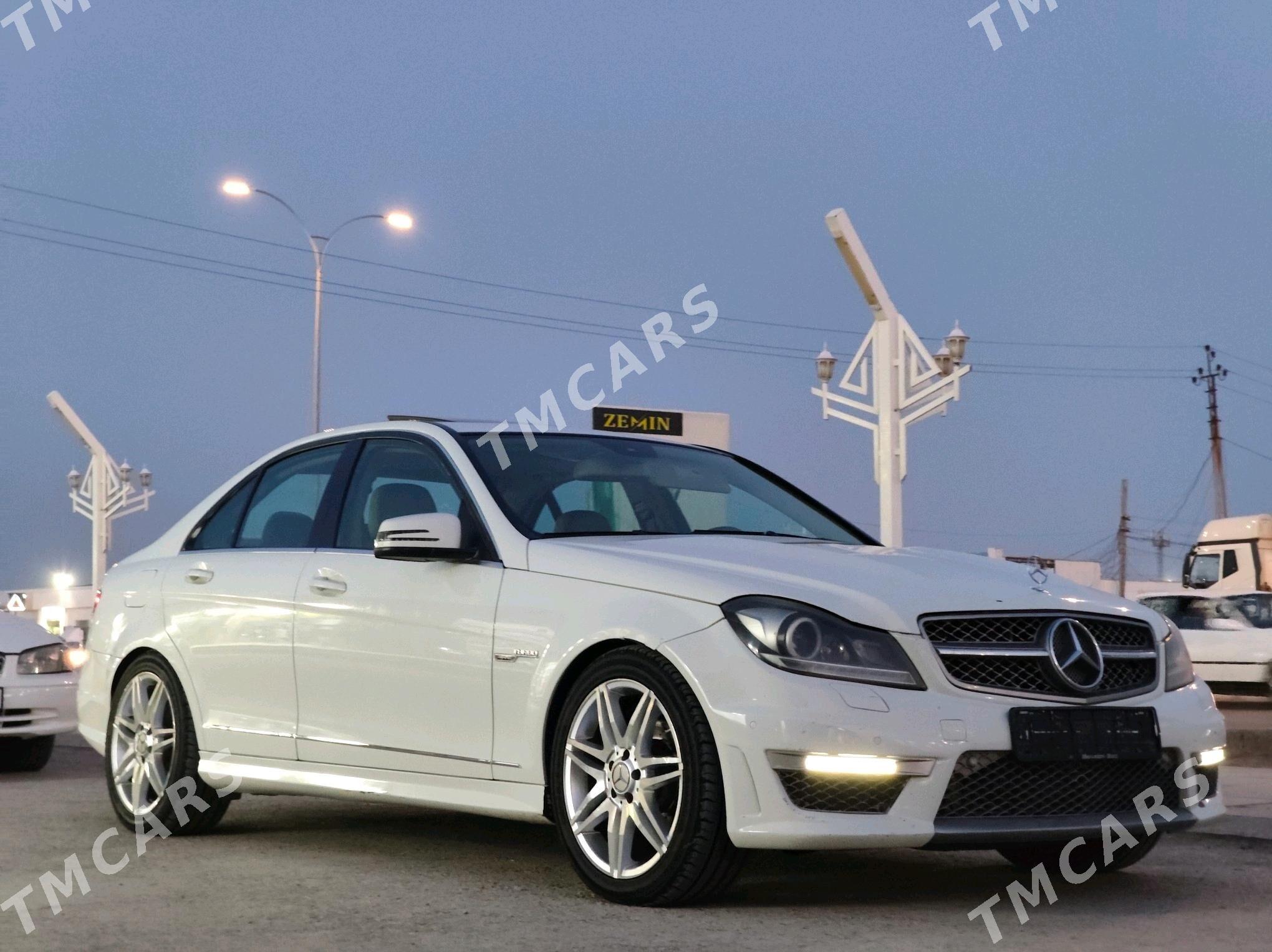 Mercedes-Benz C350 2012 - 170 000 TMT - Теджен - img 7