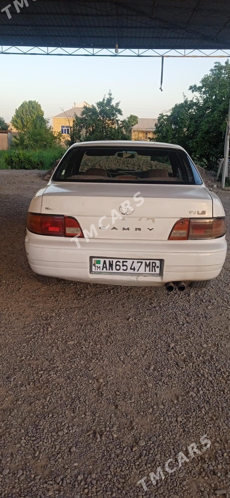Toyota Camry 1993 - 65 000 TMT - Байрамали - img 4