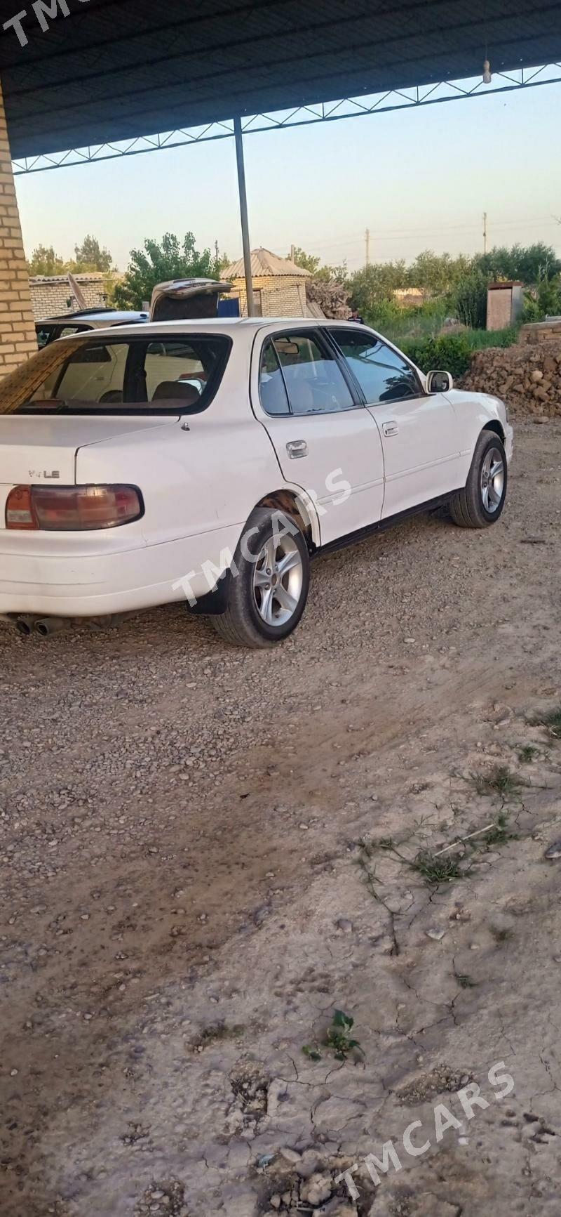 Toyota Camry 1993 - 65 000 TMT - Байрамали - img 3