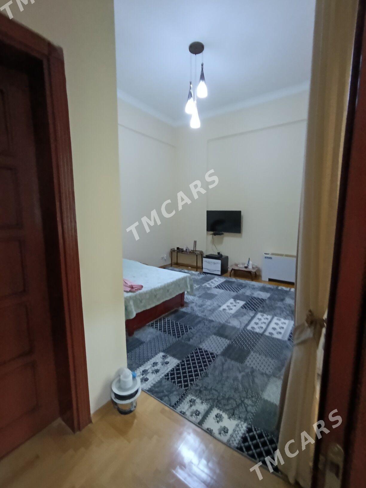3 ком Элитка Ата Турк 150 кв² - Aşgabat - img 4