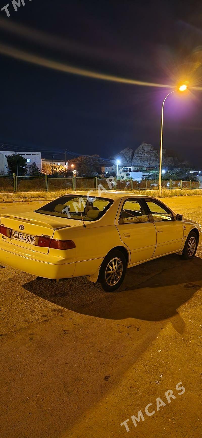 Toyota Camry 2000 - 110 000 TMT - Türkmenbaşy - img 2
