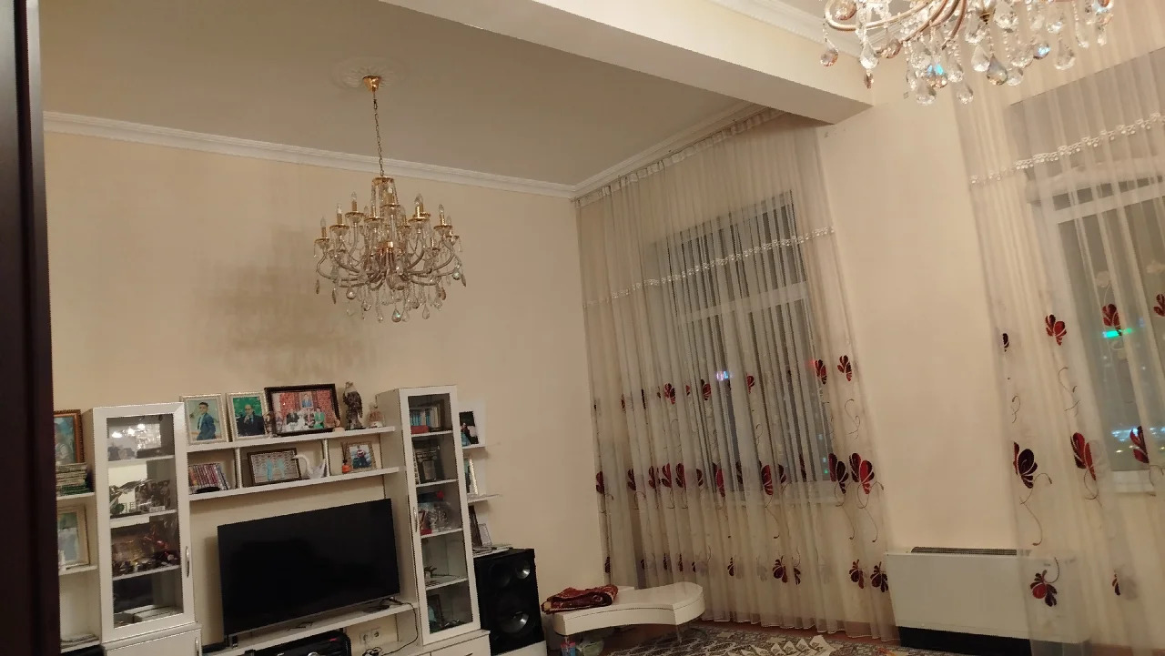 SATLYK ELITKA MOSKOW 5 KOM - Moskowskiý köç. (10 ýyl abadançylyk şaýoly) - img 1