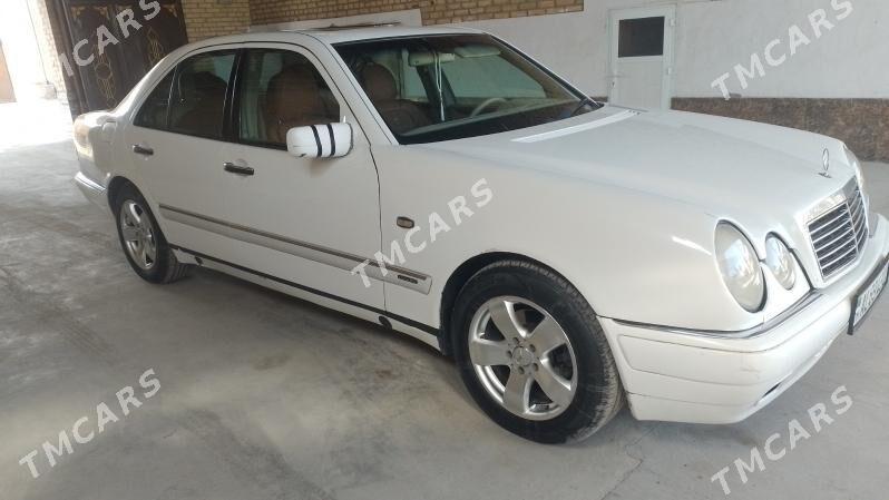 Mercedes-Benz E320 1998 - 90 000 TMT - Türkmenabat - img 3