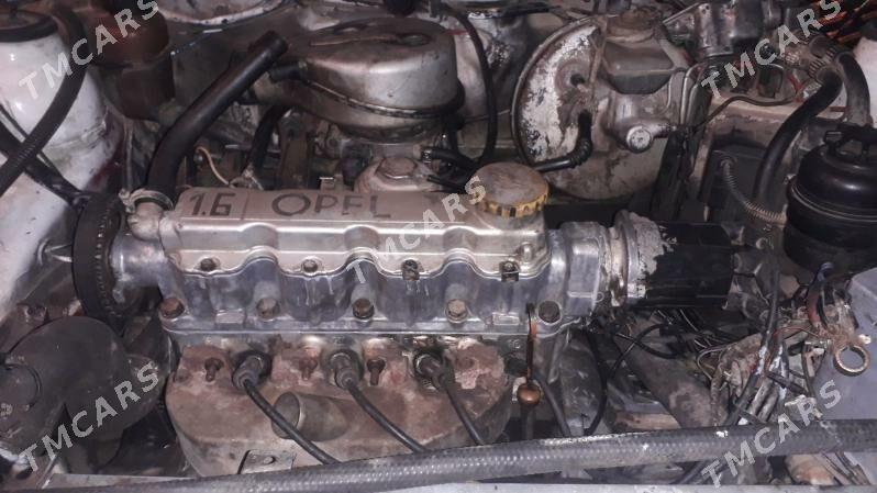 Opel Vectra 1994 - 29 000 TMT - Сейди - img 4