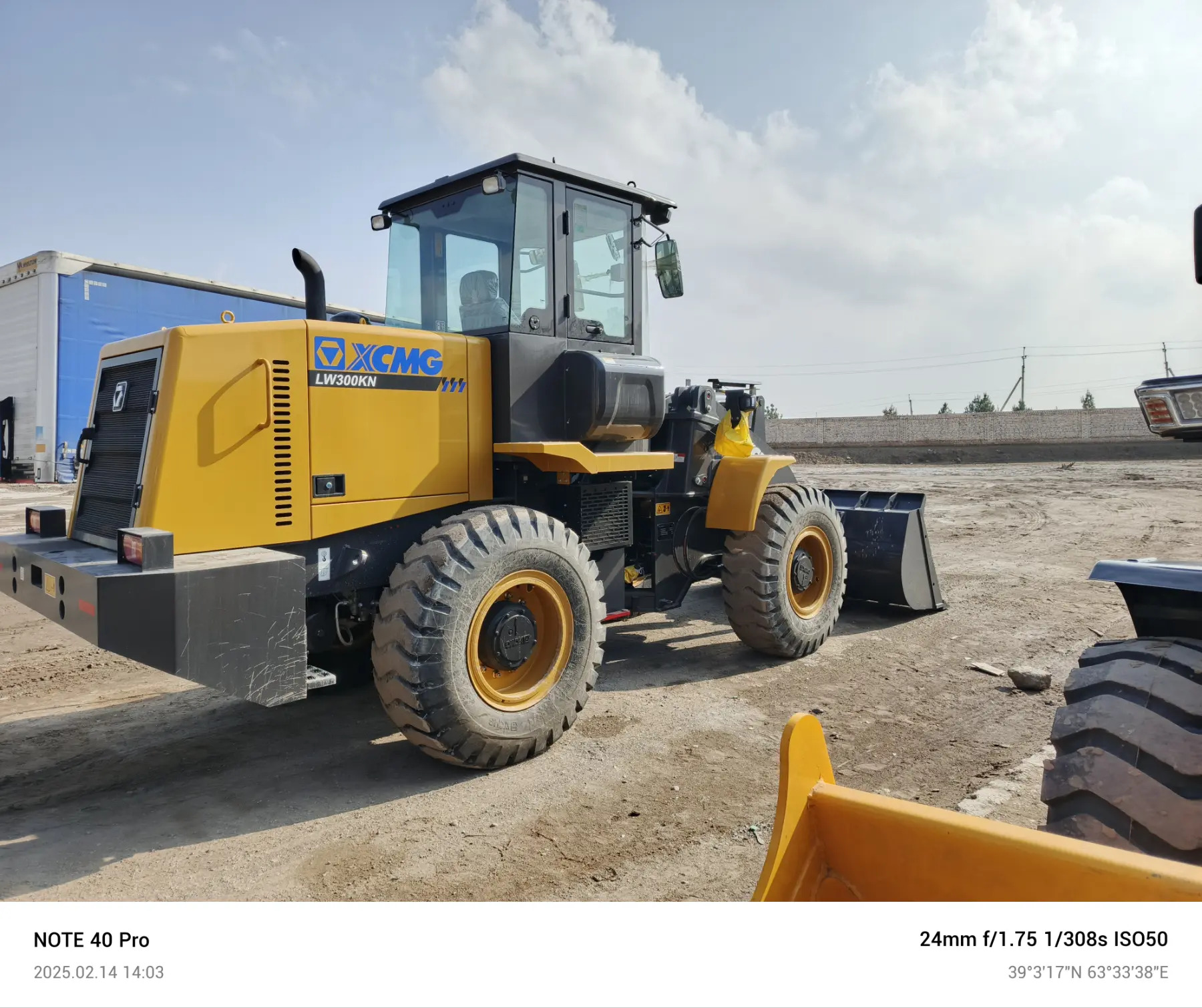 XCMG LW300F 2025 - 620 000 TMT - Туркменабат - img 5