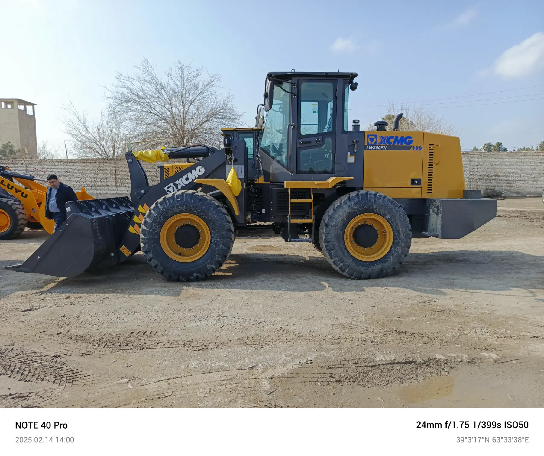 XCMG LW300F 2025 - 620 000 TMT - Туркменабат - img 4