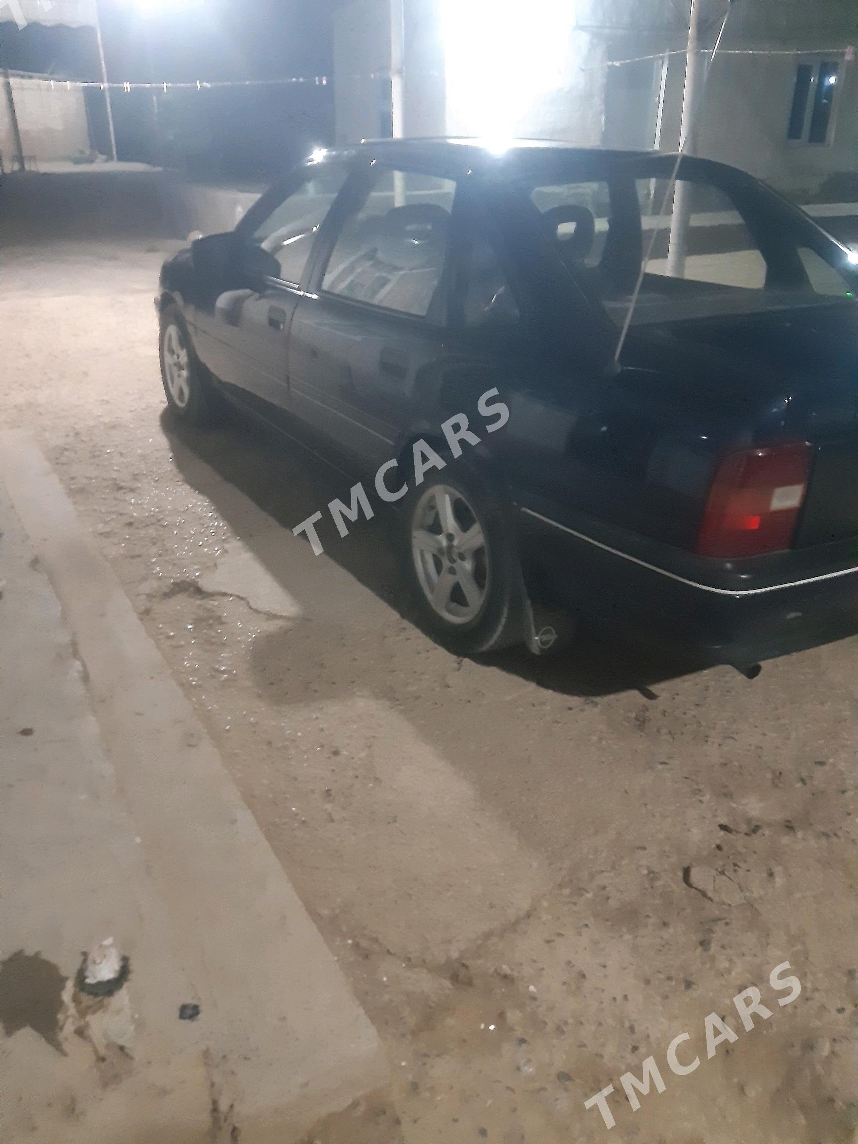 Opel Vectra 1991 - 32 000 TMT - Wekilbazar - img 4
