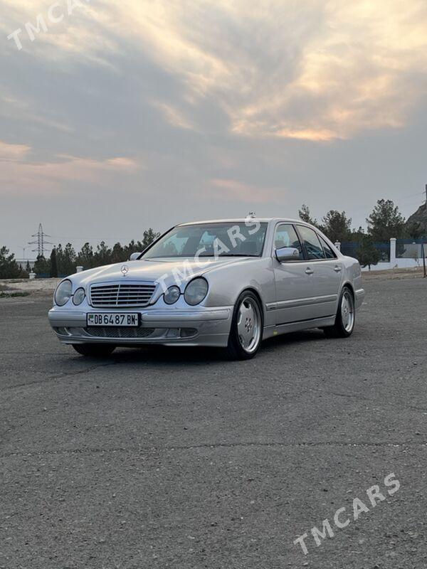 Mercedes-Benz E320 2000 - 140 000 TMT - Türkmenbaşy - img 2