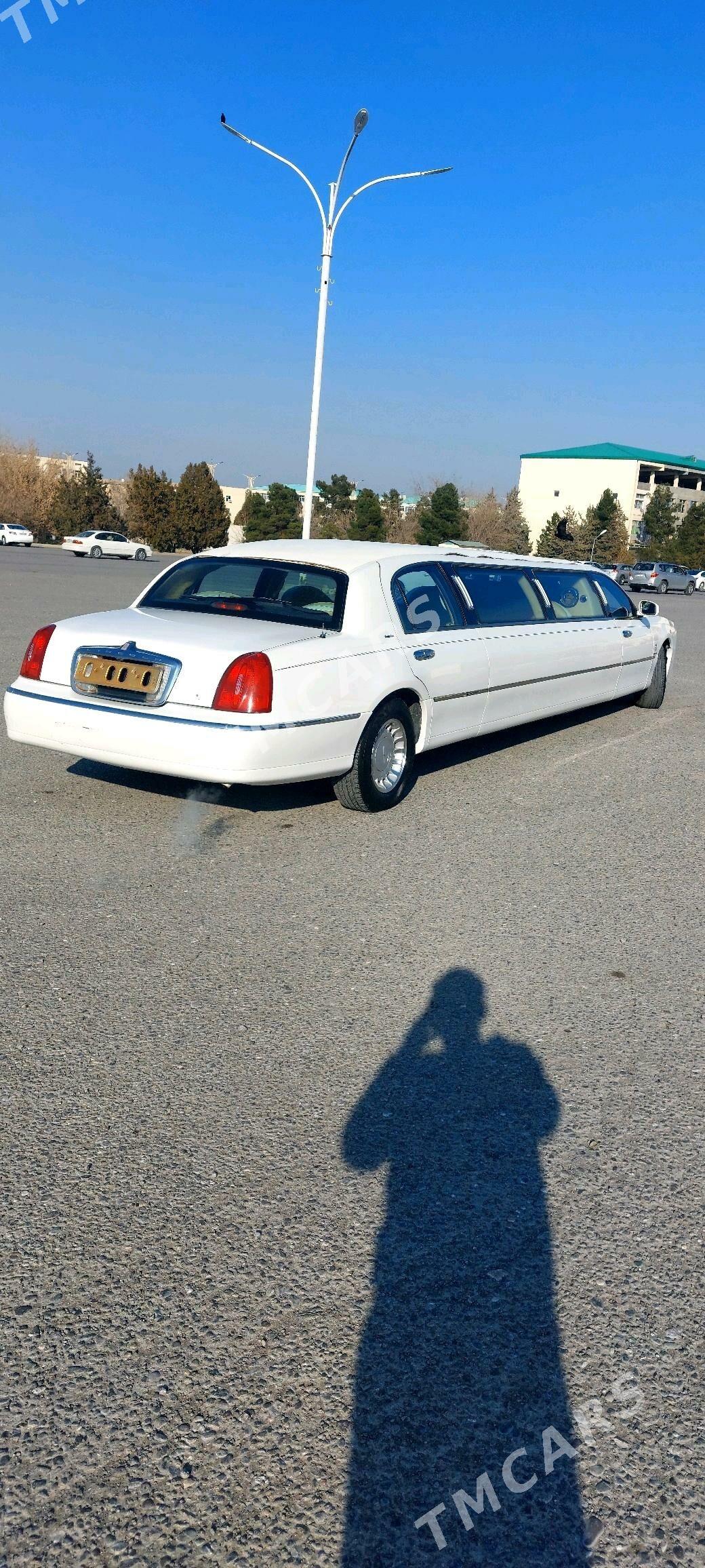 Lincoln Town Car 2003 - 160 000 TMT - Ашхабад - img 3