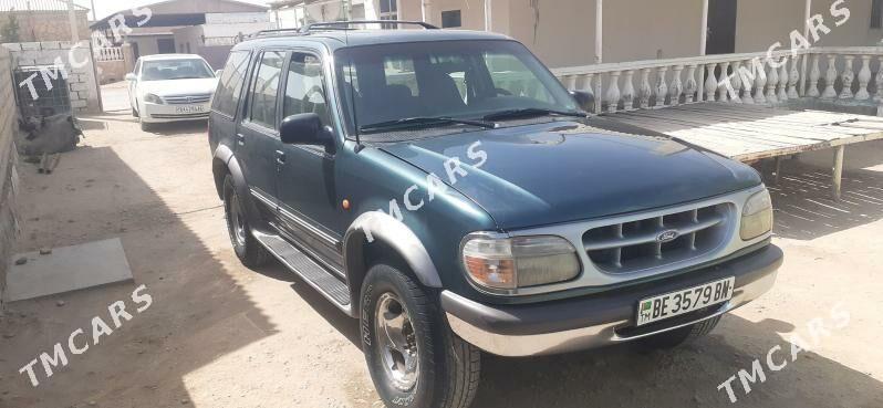 Ford Explorer 1997 - 50 000 TMT - Гумдаг - img 5