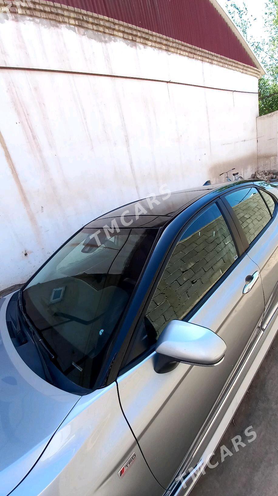 Toyota Camry 2020 - 400 000 TMT - Köneürgenç - img 4