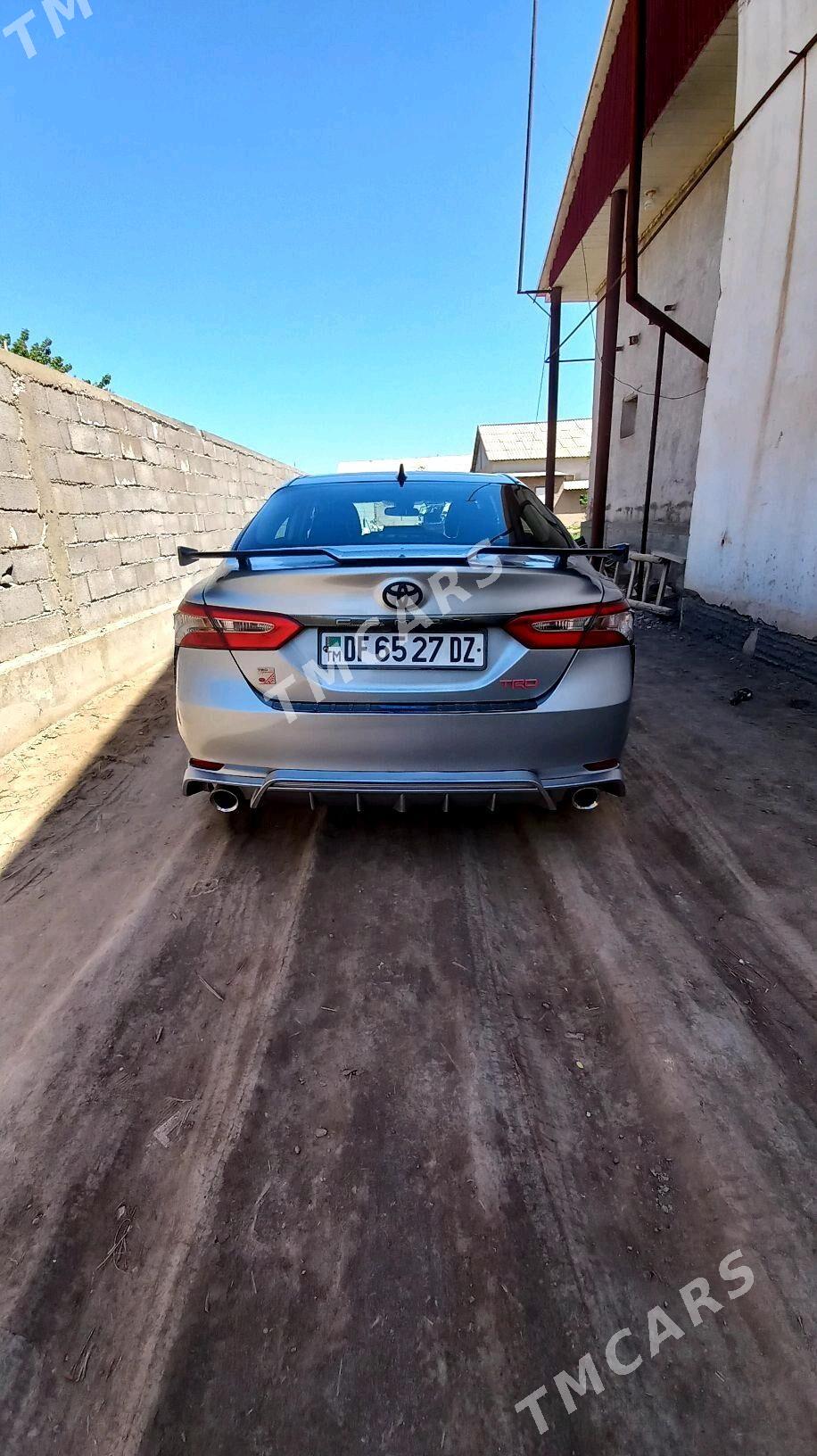 Toyota Camry 2020 - 400 000 TMT - Köneürgenç - img 6