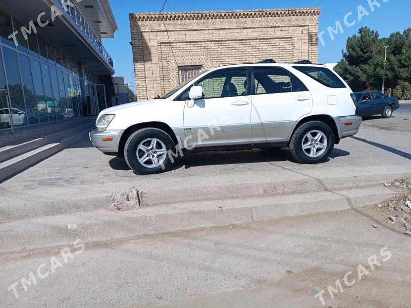 Lexus RX 300 2002 - 220 000 TMT - Саят - img 3