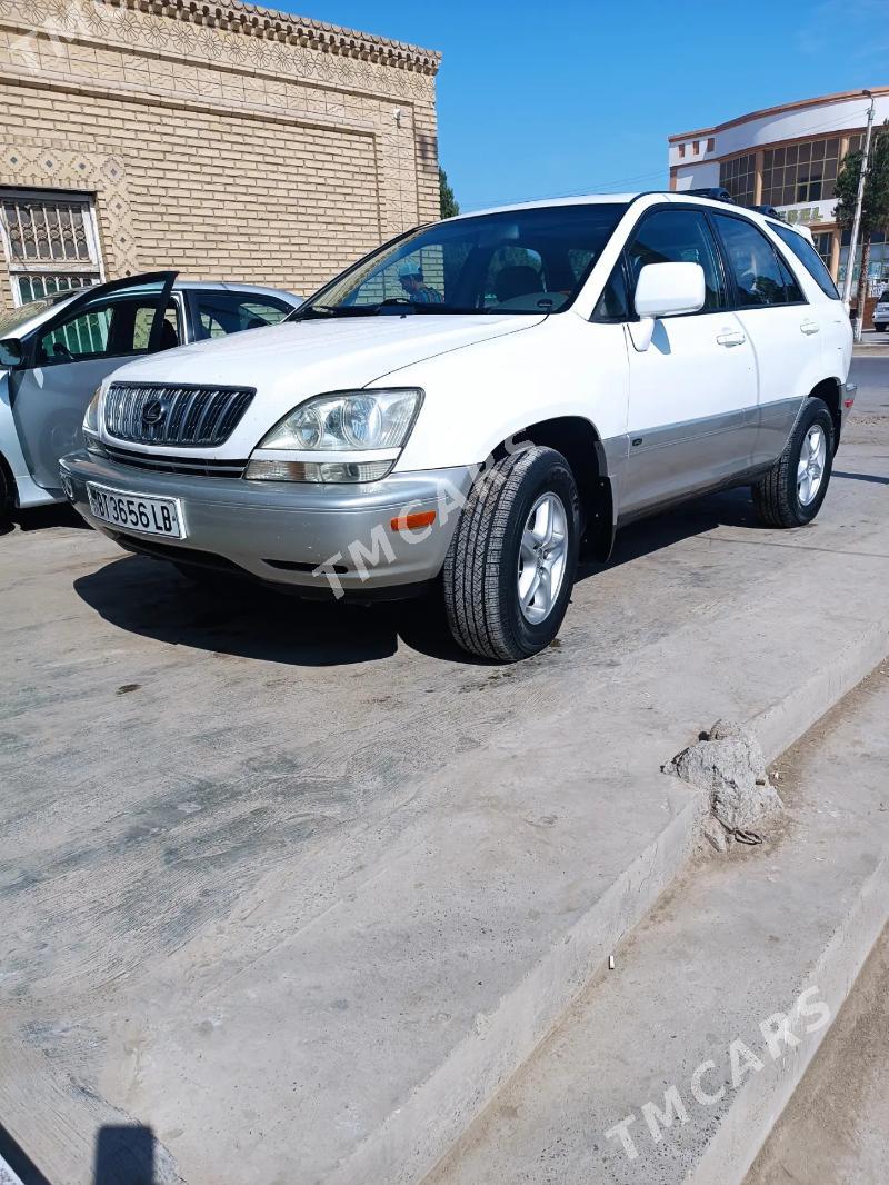 Lexus RX 300 2002 - 220 000 TMT - Саят - img 4